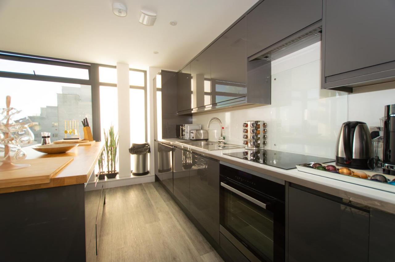 * Panoramic Penthouse With Sea & City Views ボーンマス エクステリア 写真