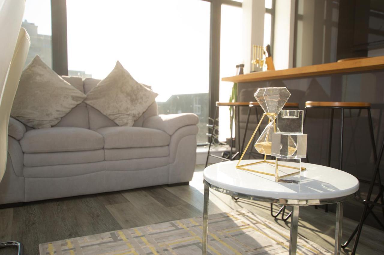 * Panoramic Penthouse With Sea & City Views ボーンマス エクステリア 写真